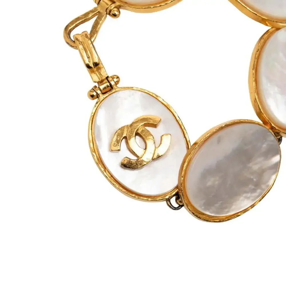 Chanel Cc Logo Bracelet Gold-Tone Metal #256902C16B